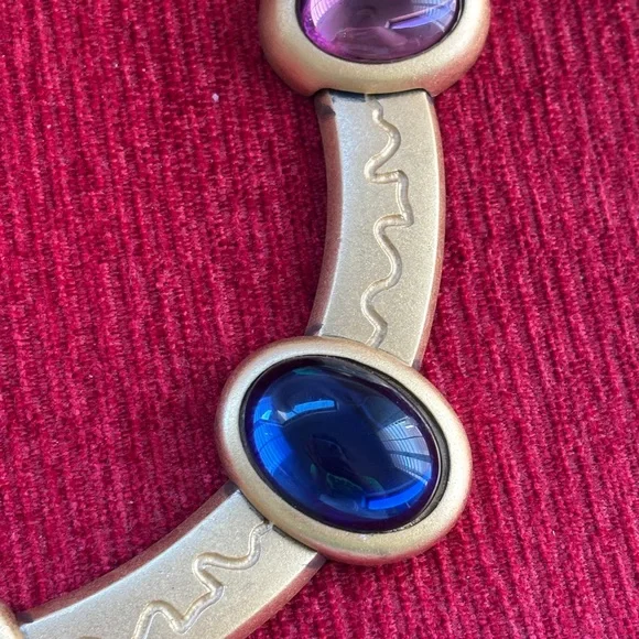 Monet Satin Gold Vintage Necklace Cabochons Necklace with Multicolor Gemstones - Picture 3 of 8